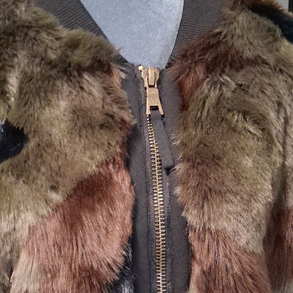 Chic Faux Fur Bomber Jacket - Brown and Black - Picture 2 of 5